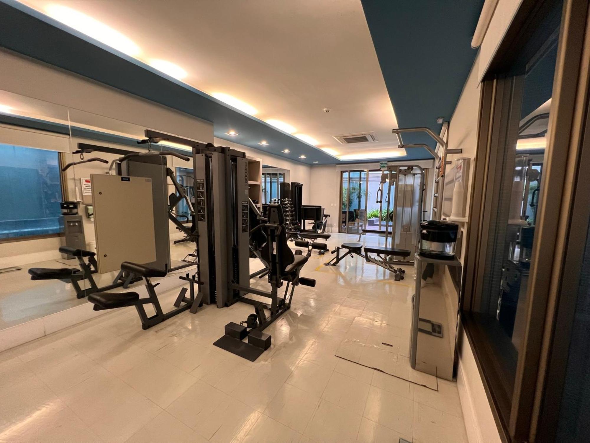 Apartamento Luxuoso Apto 2 Quartos Na Av Do Batel- Academia, Piscina Aquecida E Churrasqueira